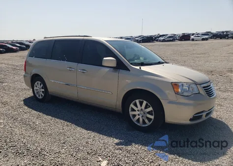 2015 Chrysler Town & Country Touring from USA, damaged, VIN 2C4RC1BG5FR629878
